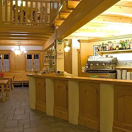 Alpi Giulie Hotell